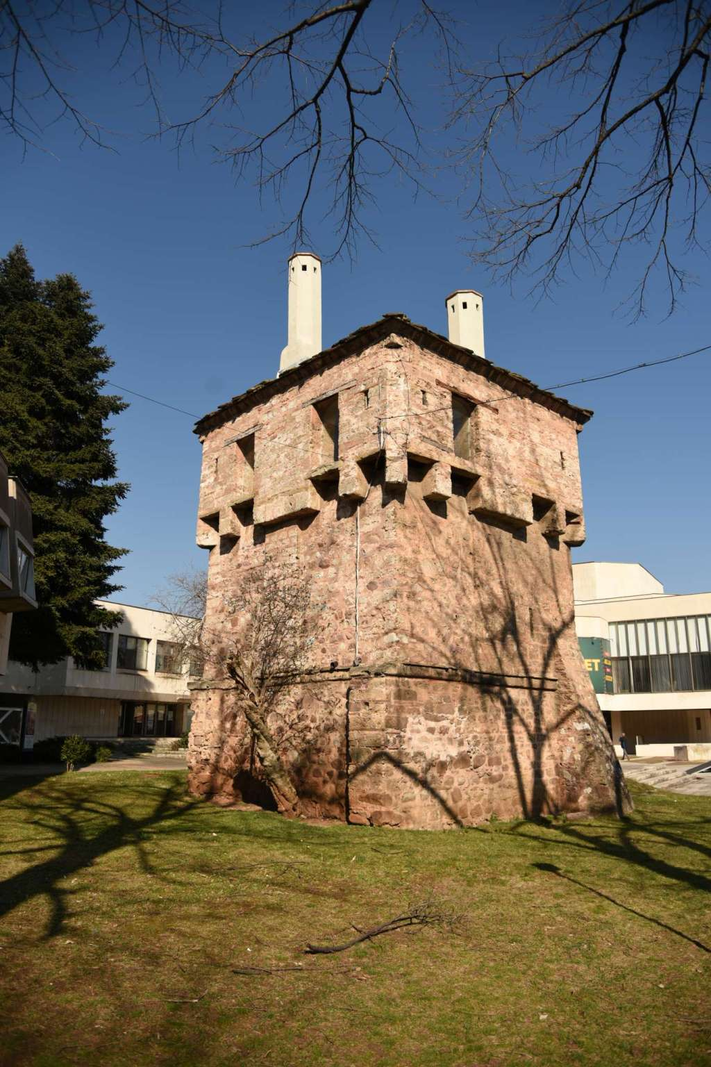  Куртпашова кула